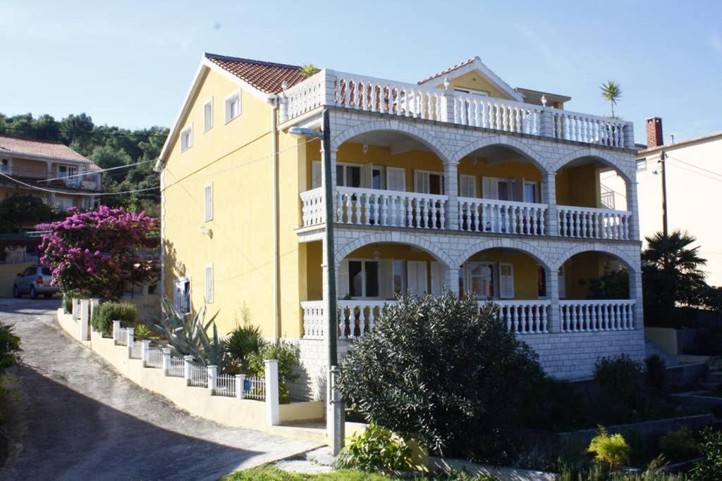 Apartmen Karmen 2 Trogir Bagian luar foto