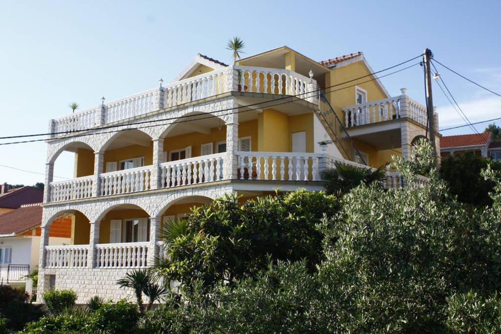 Apartmen Karmen 2 Trogir Bagian luar foto