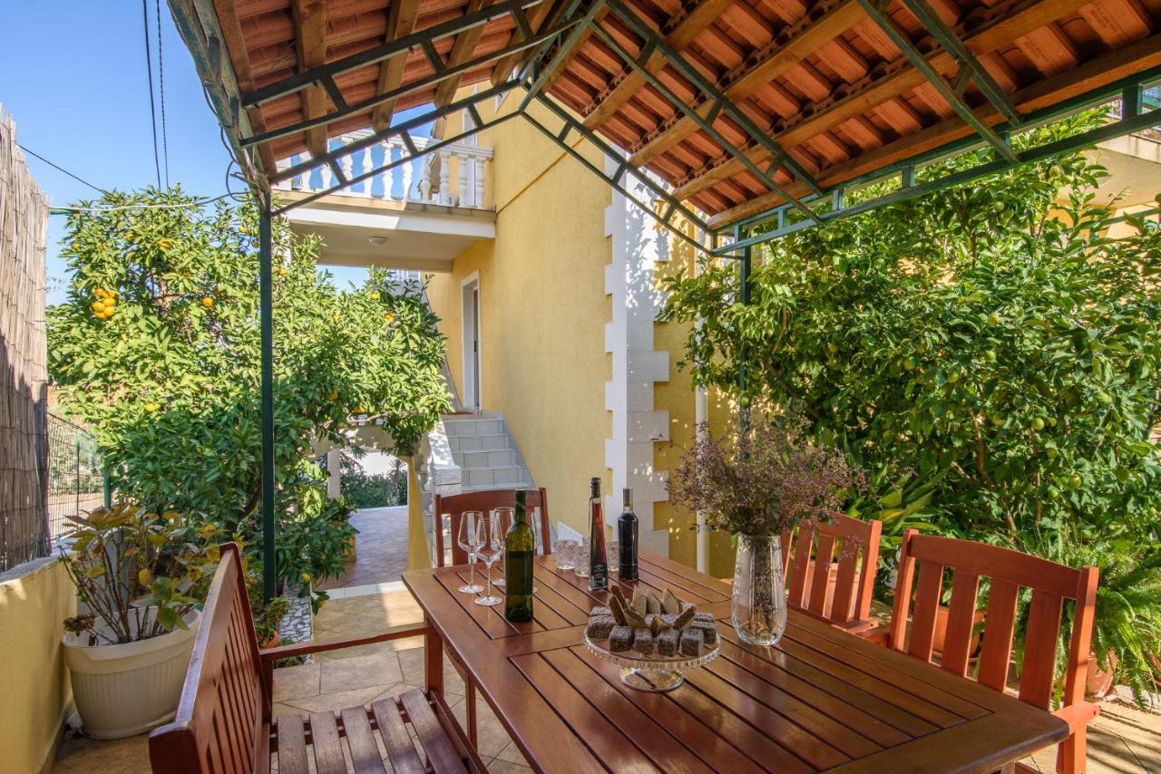 Apartmen Karmen 2 Trogir Bagian luar foto